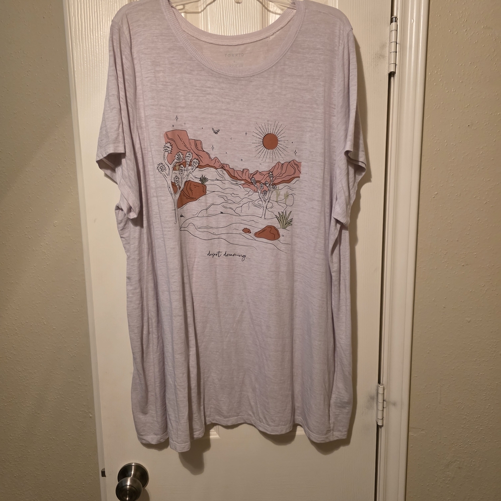 torrid Lilac Graphic Short Sleeve Tee with Rust Desert Print